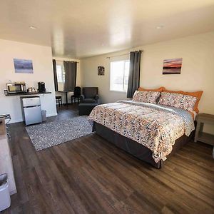 Deluxe King Bed Upper Floor No Pets